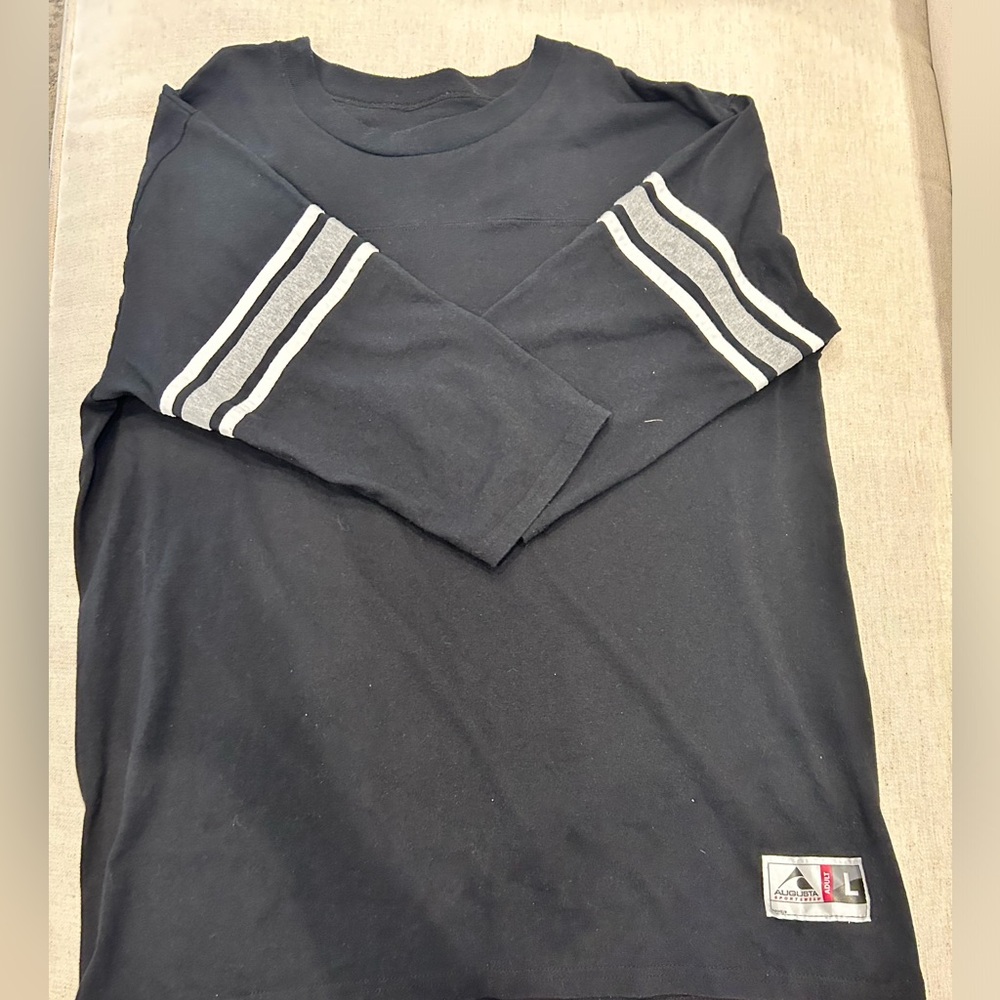Men’s black shirt 3/4 length